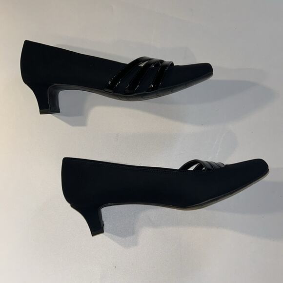 NIB Easy Street Entice Dress Shoe Square Toe Pump Black Size 6 - Picture 5 of 9